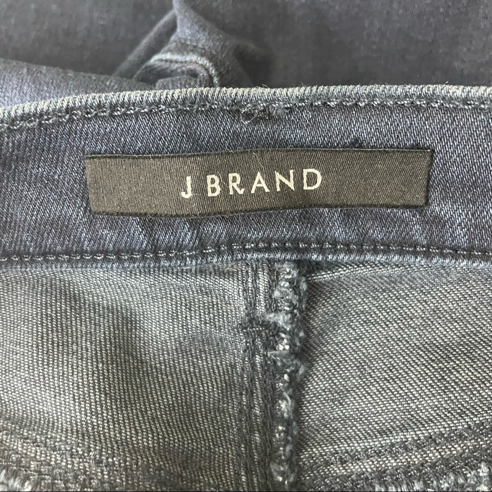 JBRAND NWT SKINNY DARK WASH BLUE JEANS WITH ZIPPER HEM 27 - Picture 5 of 8